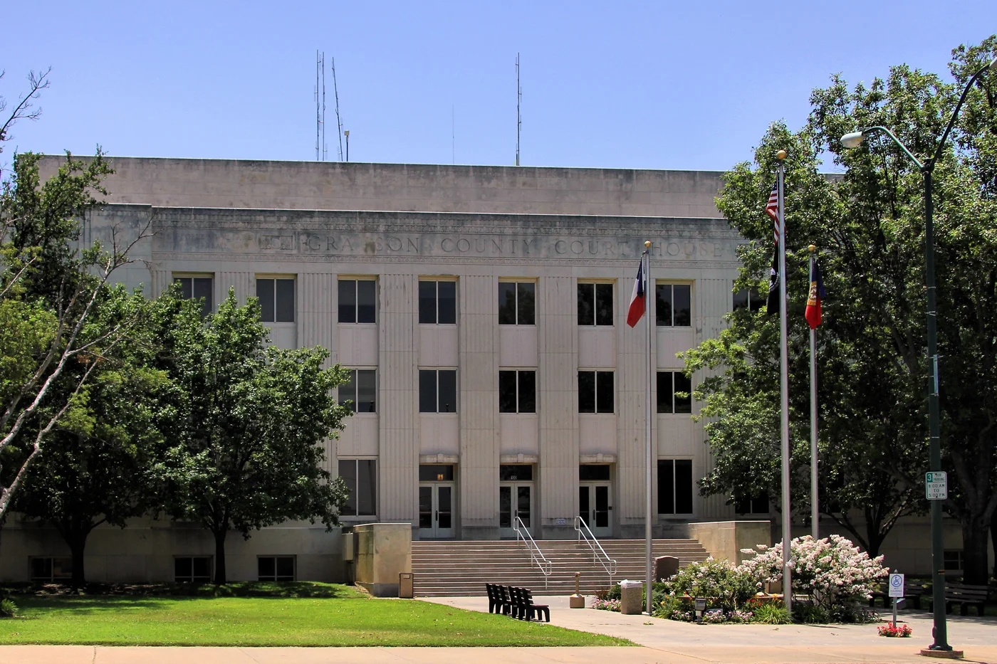 Grayson County courthouse in Sherman